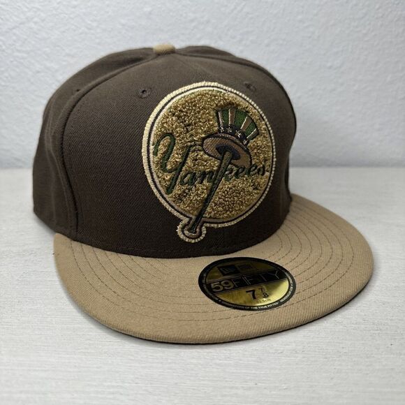 New Era NY Yankees Big Logo Chenille 59FIFTY Brown Fitted Hat - Picture 1 of 7
